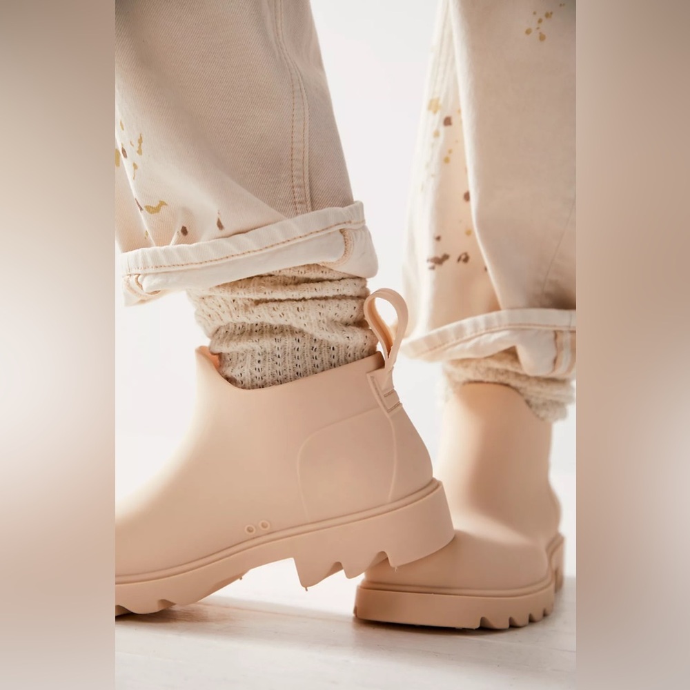 NIB Free People High Street Rain Boots in Green - Picture 3 of 4